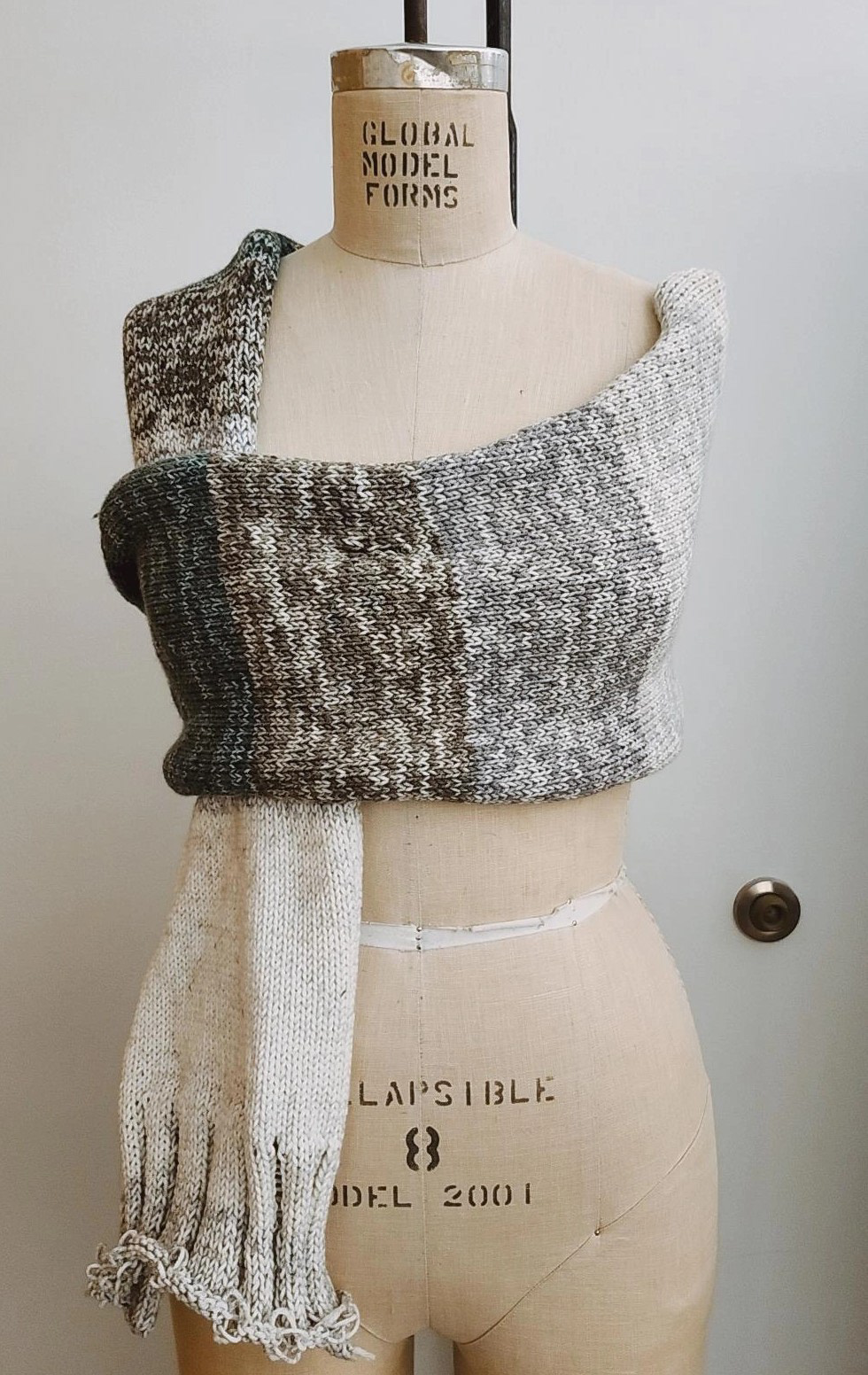 Naturally dyed cotton yarns â€” detail 1